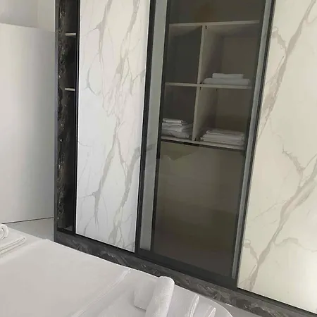 Dior Sarande